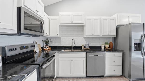 741 Kings Ln #A-4, Tullahoma, TN 37388