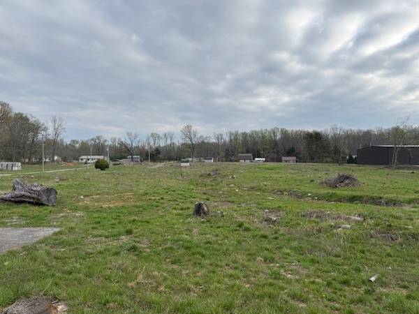 2284 N Jackson St, Normandy, TN 37360