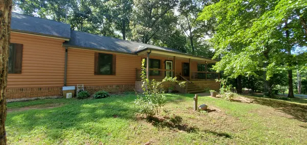 1109 Ellis Ct, Chapmansboro, TN 37035