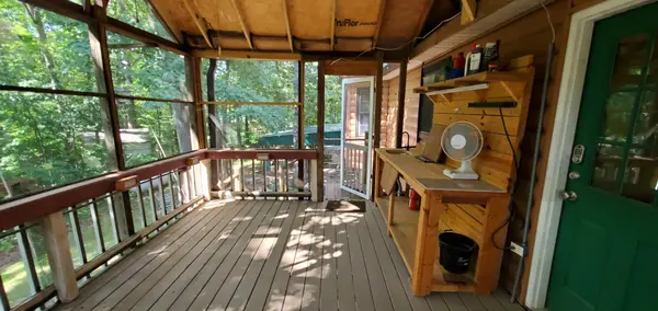 1109 Ellis Ct, Chapmansboro, TN 37035