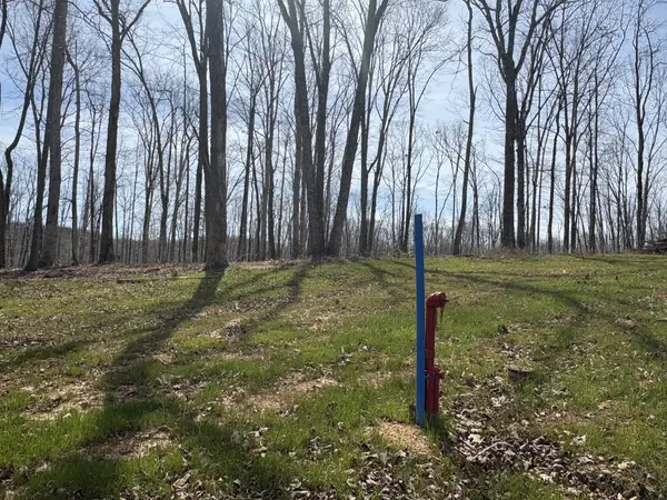13 Shelton Cemetery Road, Cumberland Furnace, TN 37051