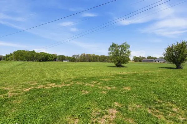 2910 Cairo Bend Rd, Lebanon, TN 37087
