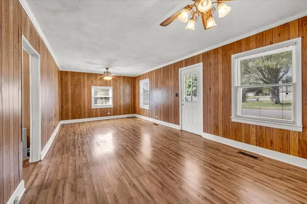 416 Juniper Ln, Smithville, TN 37166