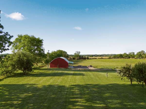 5843 Highway 41 #N, Cedar Hill, TN 37032