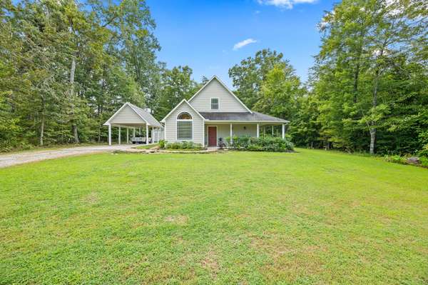 159 Honeysuckle Rd, Pikeville, TN 37367