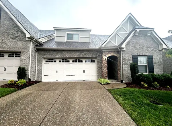 3211 Chaucer Ln, Gallatin, TN 37066
