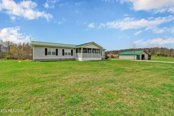 1978 Oloff Smith Rd, Allardt, TN 38504