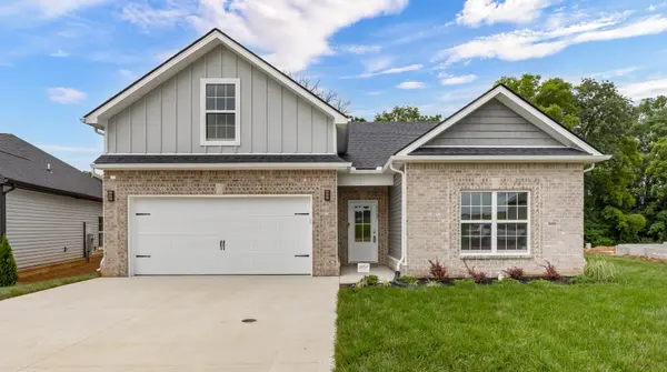 645 Marblewing Ct, Clarksville, TN 37043