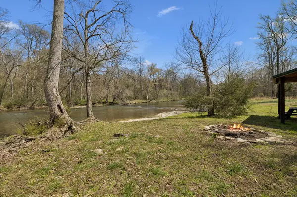 506 Tablerock Rd, Hohenwald, TN 38462