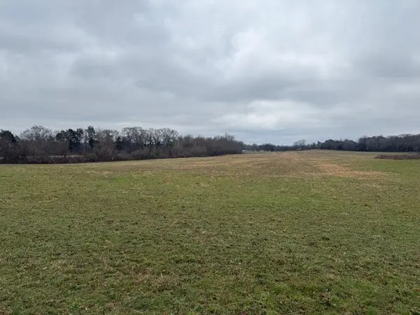 1 Beth Page Rd, Estill Springs, TN 37330