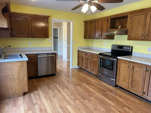 2319 Seven Mile Ferry Rd, Clarksville, TN 37040