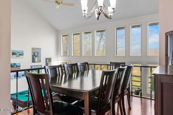 770 Mount Paran Rd, Jacksboro, TN 37757