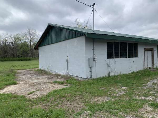 137 Factory Creek Rd, Ethridge, TN 38456
