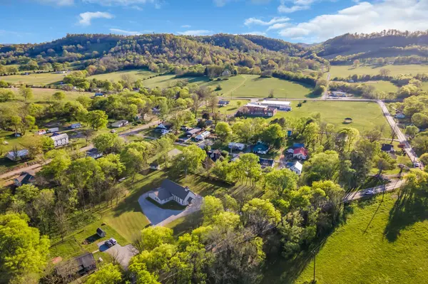 317 W Railroad St, Petersburg, TN 37144