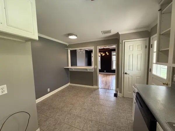 1004 Red Oak Dr, Greenbrier, TN 37073