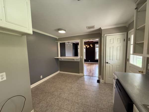1004 Red Oak Dr, Greenbrier, TN 37073