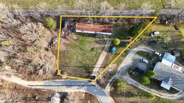 118 Oakwood Rd, Hohenwald, TN 38462