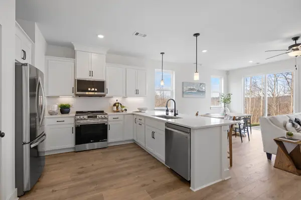 6050 Mill Tree Ct, Nashville, TN 37221