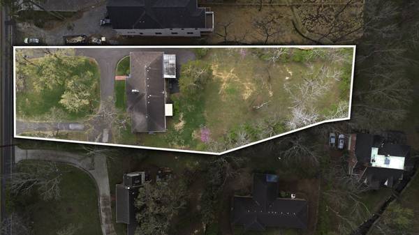 3802 Harding Pl, Nashville, TN 37215