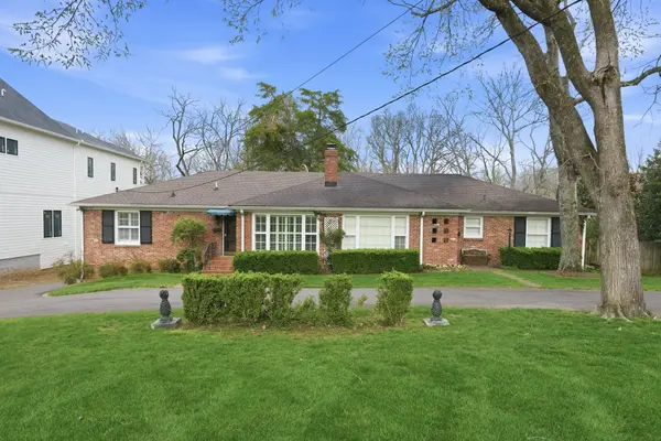3802 Harding Pl, Nashville, TN 37215