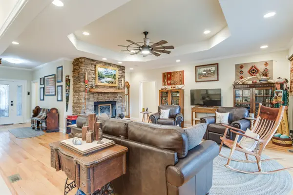 374 Eagle Lake Rd, Coalmont, TN 37313