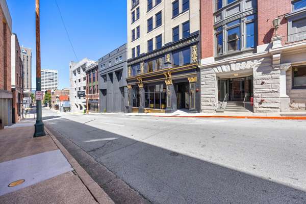 117 E 7th Street, Chattanooga, TN 37402