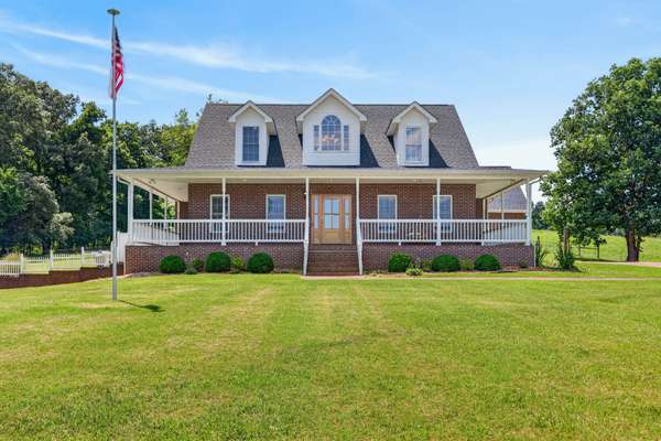 3989 Cadiz Rd, Bumpus Mills, TN 37028