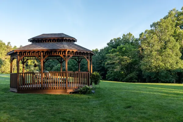 1051 Smith Avenue, Hohenwald, TN 38462
