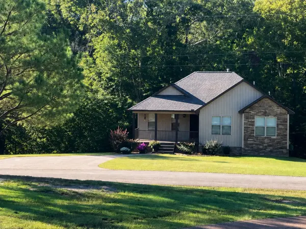 140 Eagle Crest Ln, Parsons, TN 38363