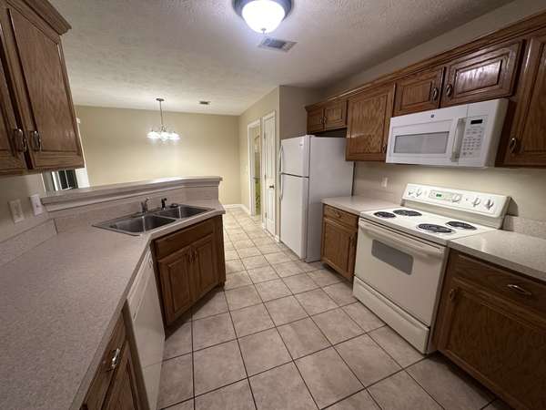 10005 Syracuse Dr, Smyrna, TN 37167