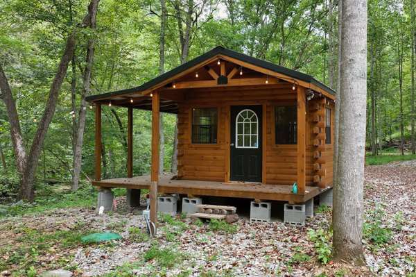 1045 Jones Mill Rd, Smithville, TN 37166