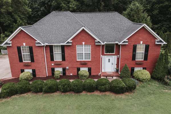 940 Everyman Ct, Columbia, TN 38401