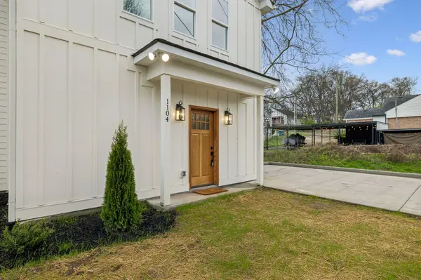 1104 McFerrin Ave, Nashville, TN 37206