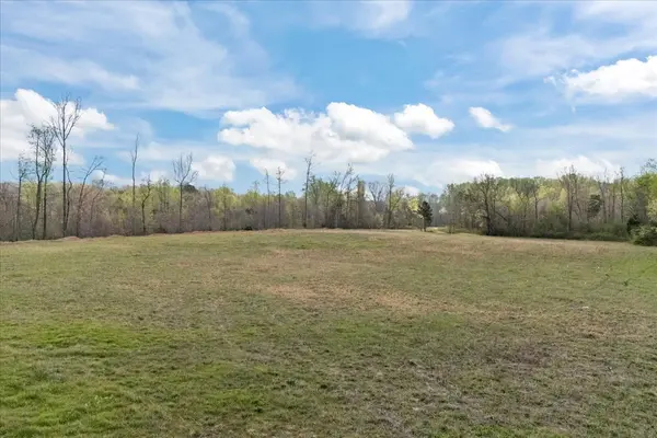 1759 McKelvy Rd, Camden, TN 38320