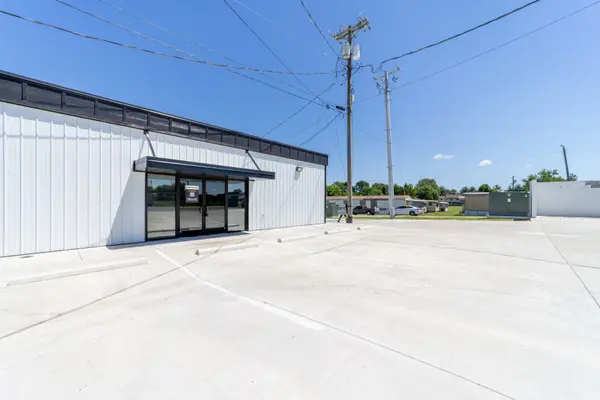 2805 Fort Campbell Blvd, Clarksville, TN 37042