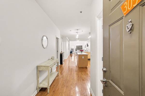 1803 Broadway #305, Nashville, TN 37203