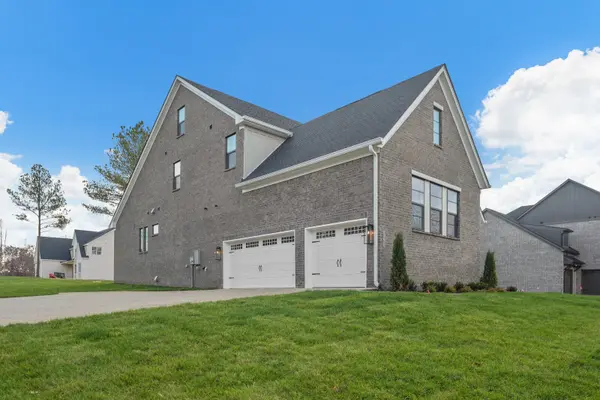 7300 Woodwick Dr, Fairview, TN 37062