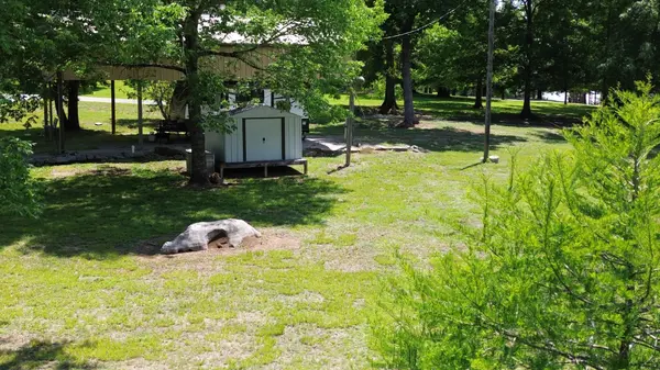17 Clearwater Cr, Bath Springs, TN 38311