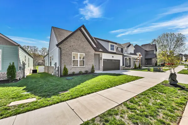623 Centre St, Pleasant View, TN 37146