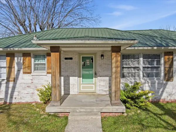 812 Bel Aire Dr, Tullahoma, TN 37388