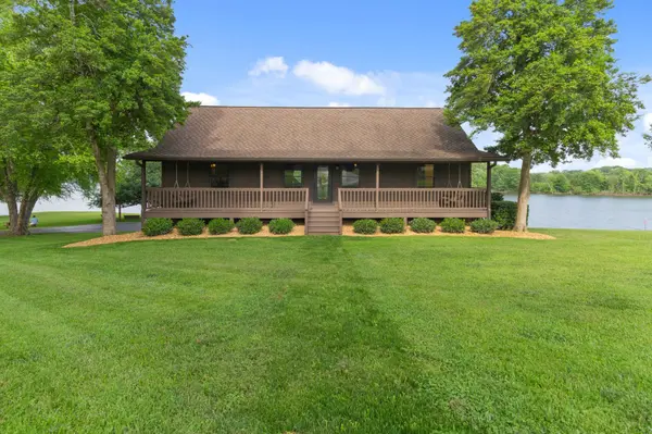 100 Acree Ln, Estill Springs, TN 37330