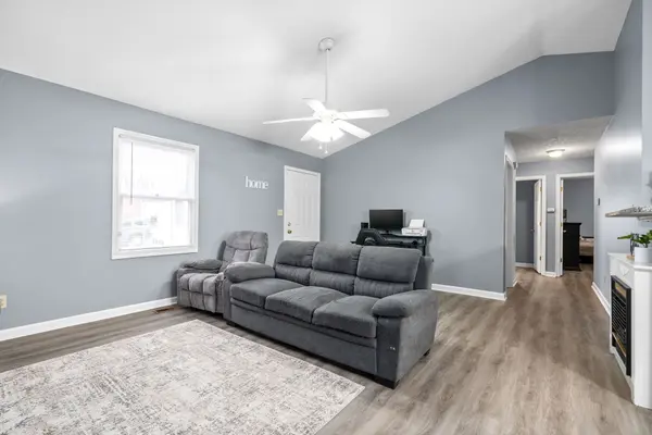 2921 Pawnee Dr, Hopkinsville, KY 42240
