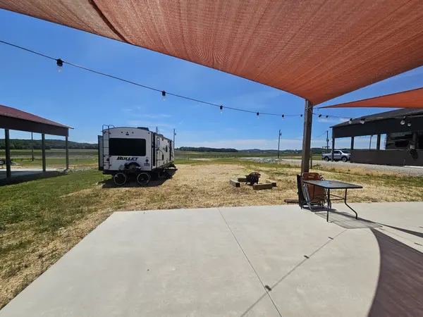 2607 Hardin Bottom River Rd, Clifton, TN 38425