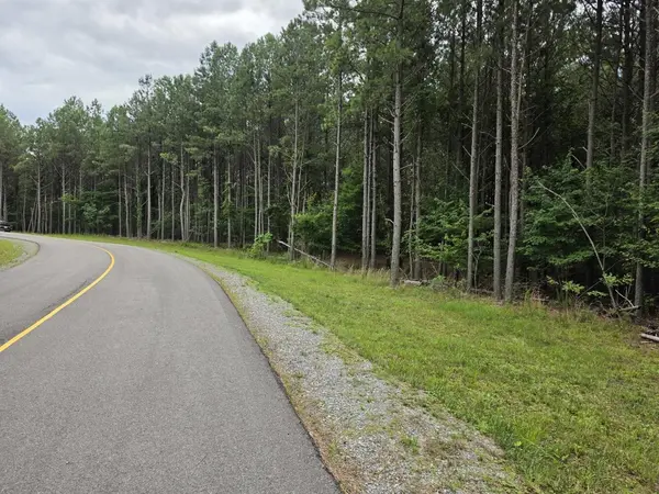 205 Poplar Bend, Jasper, TN 37347