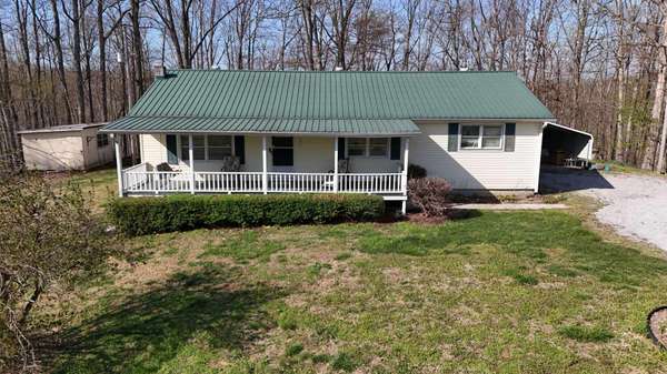 214 Dont Care Ln, Celina, TN 38551