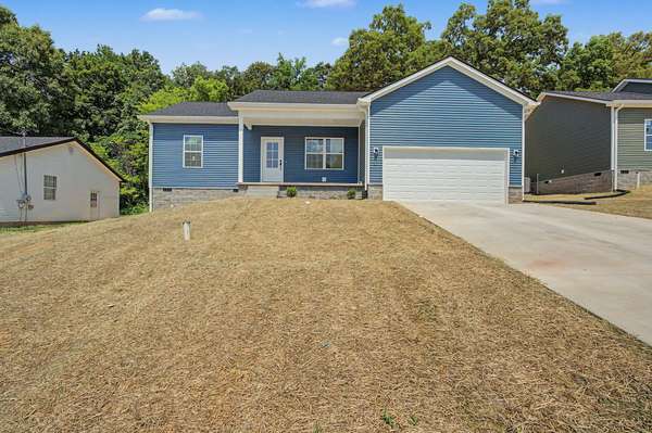 318 PINE HILL DR, Hopkinsville, KY 42240