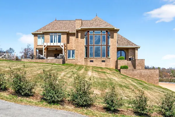 501 River Trace Dr, Dover, TN 37058