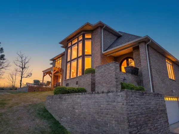 501 River Trace Dr, Dover, TN 37058