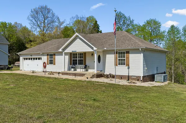 3084 Bowker Rd, Charlotte, TN 37036