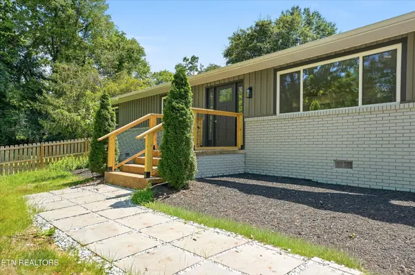 1717 Polkwright Lane, Knoxville, TN 37919